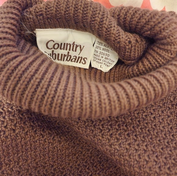 Vtg. Turtleneck Sweater - Picture 6 of 6